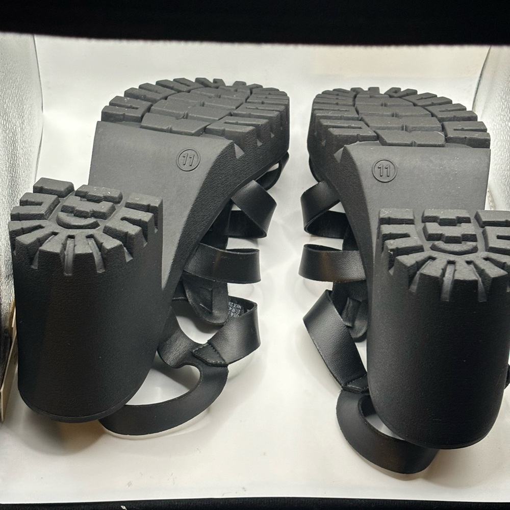 Madden NYC Sandals NWT - Picture 4 of 4